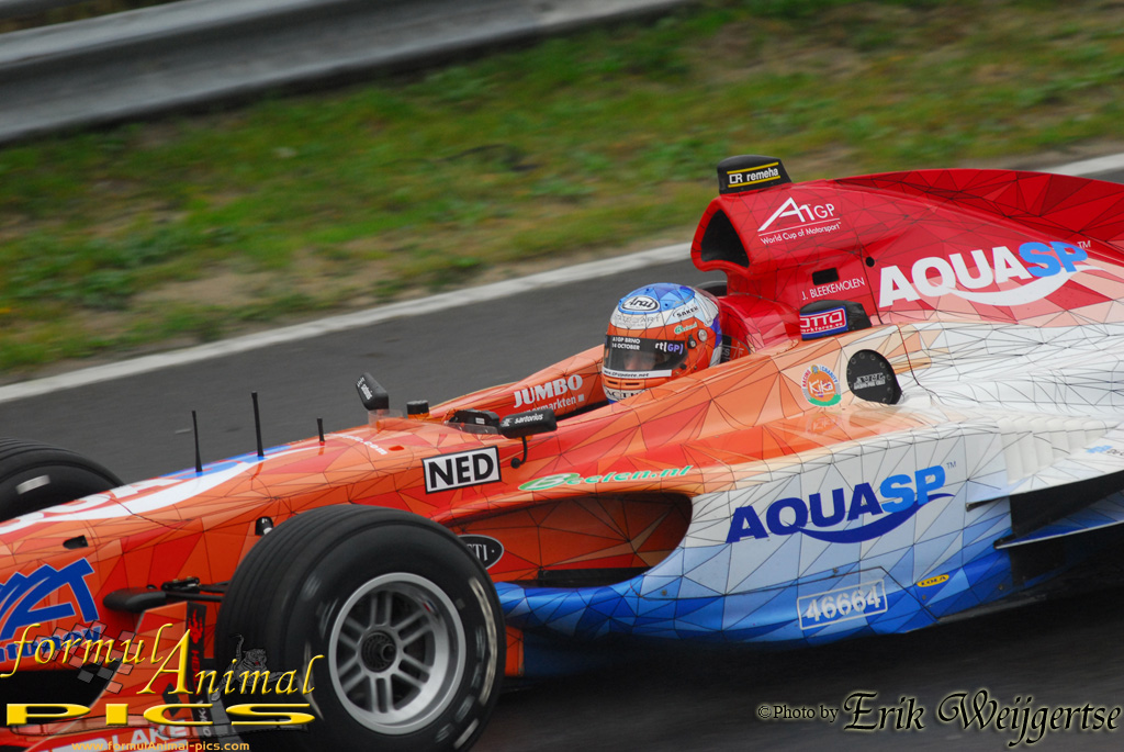 1002x662 pixels (307K)