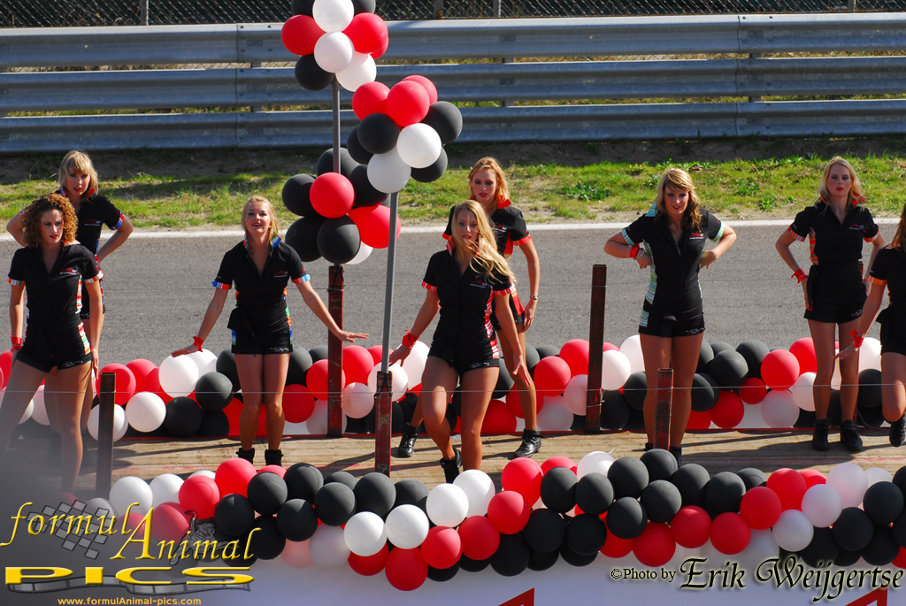 1002x662 pixels (367K)