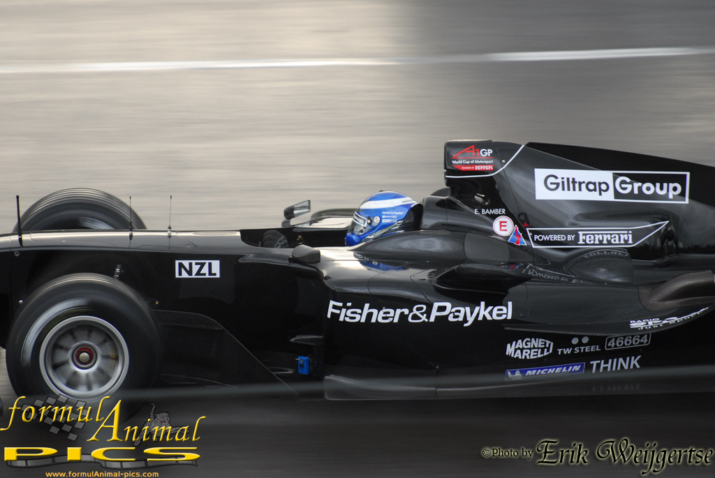 1002x662 pixels (438K)