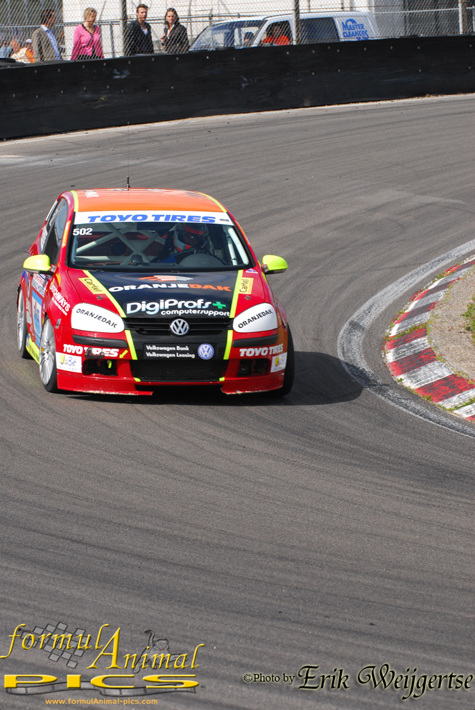 663x1001 pixels (672K)