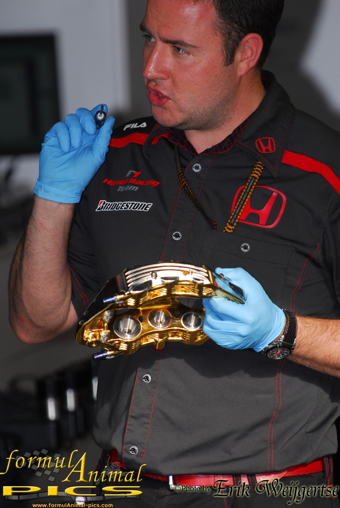 663x1001 pixels (268K)