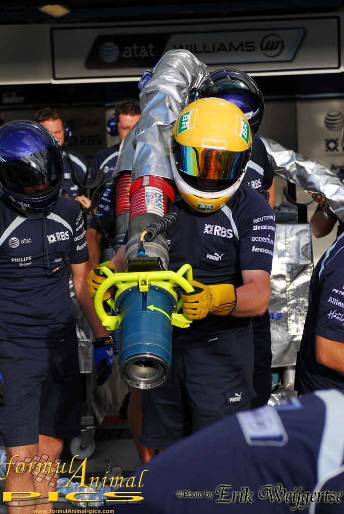 663x1001 pixels (297K)