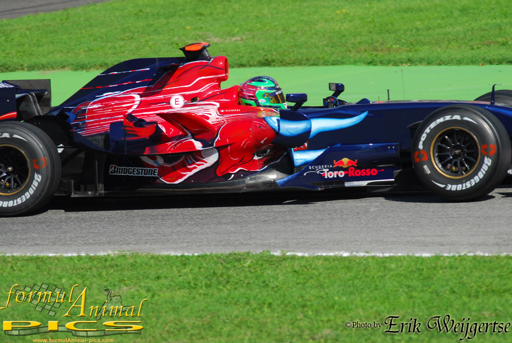 1002x662 pixels (327K)