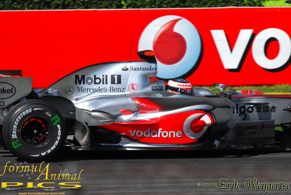 1002x662 pixels (262K)