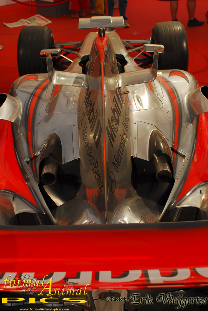 663x1001 pixels (271K)