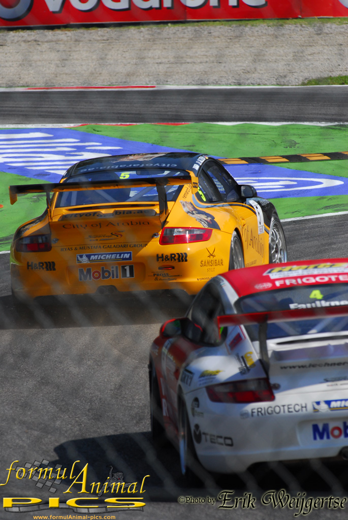 663x1001 pixels (300K)