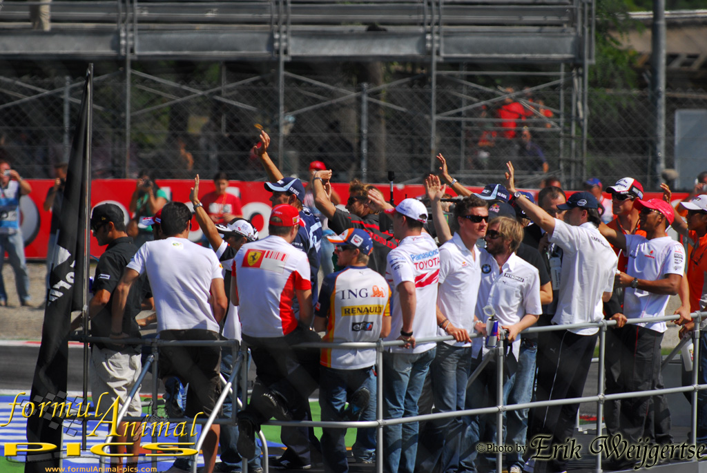 1002x662 pixels (345K)