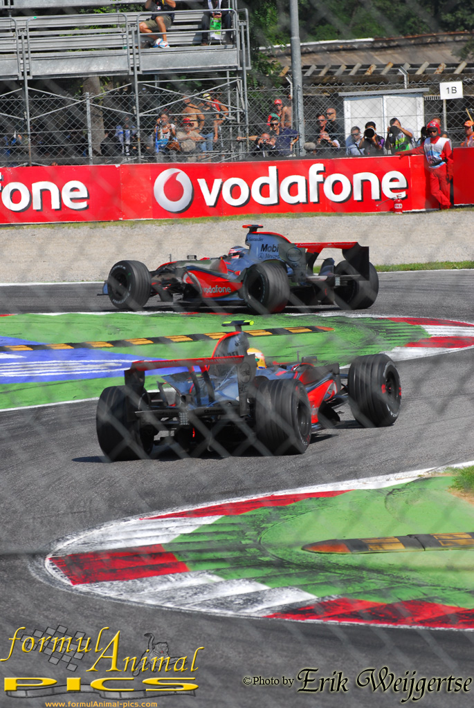 663x1001 pixels (386K)