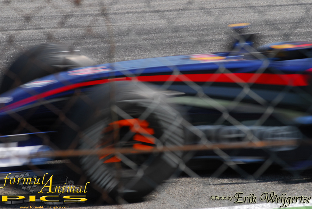 1002x662 pixels (235K)