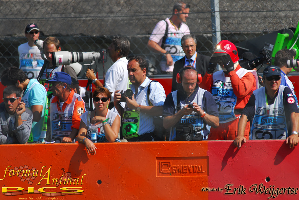 1002x662 pixels (354K)