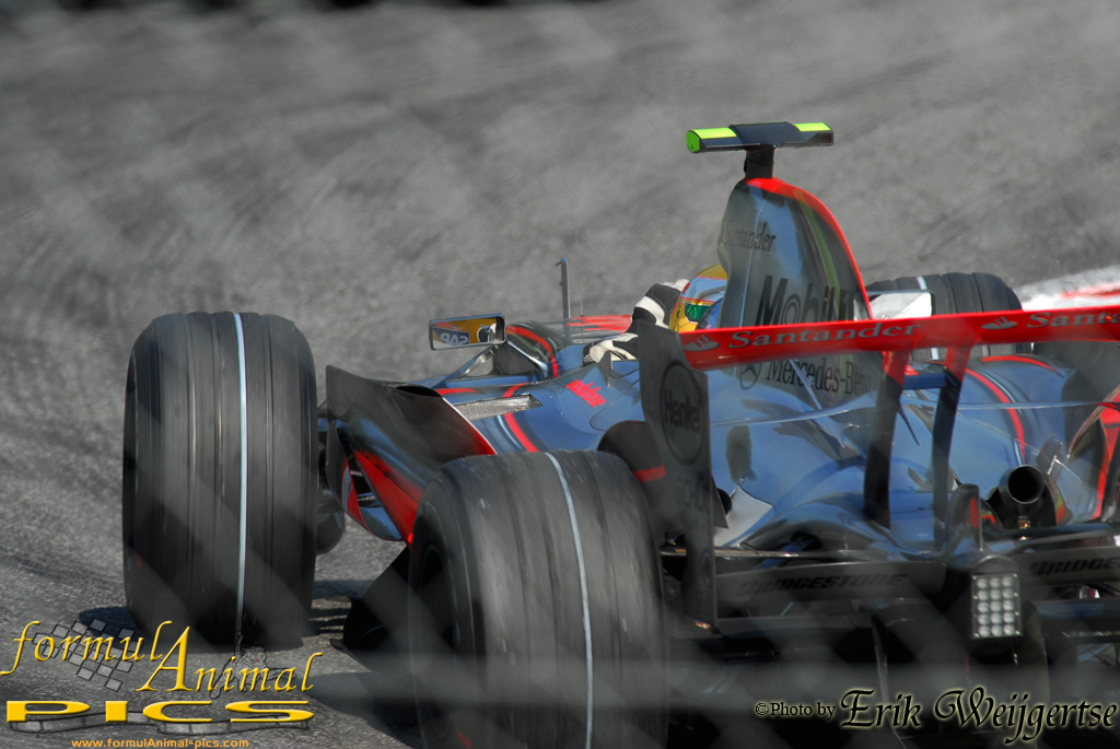 1002x662 pixels (227K)