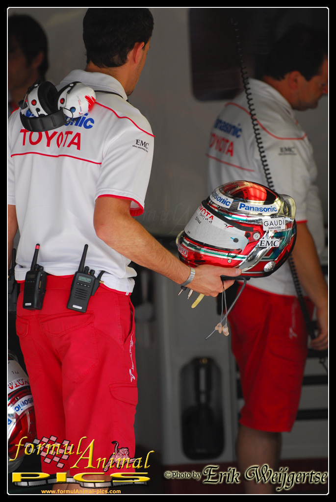 663x1001 pixels (245K)