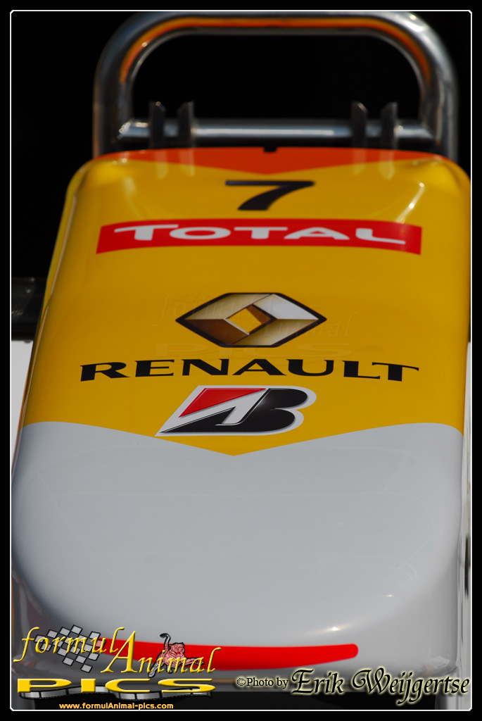 663x1001 pixels (183K)