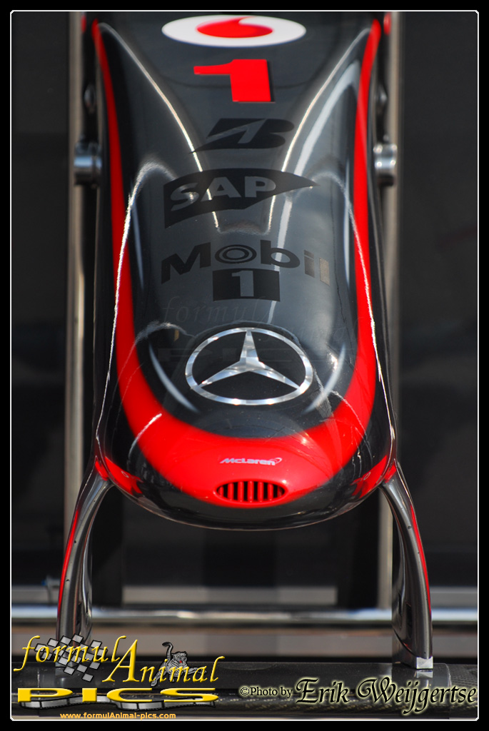 663x1001 pixels (229K)