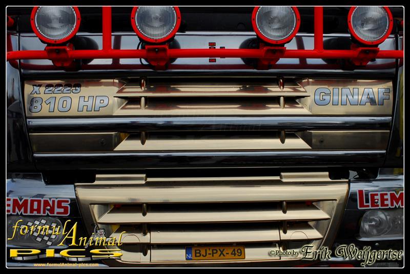 778x512 pixels (90K)