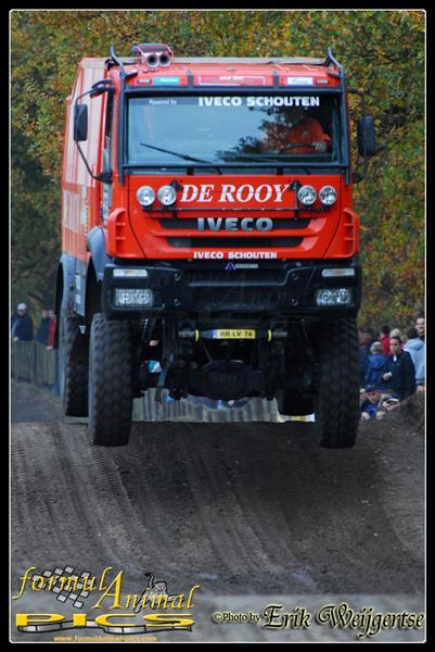 379x577 pixels (61K)