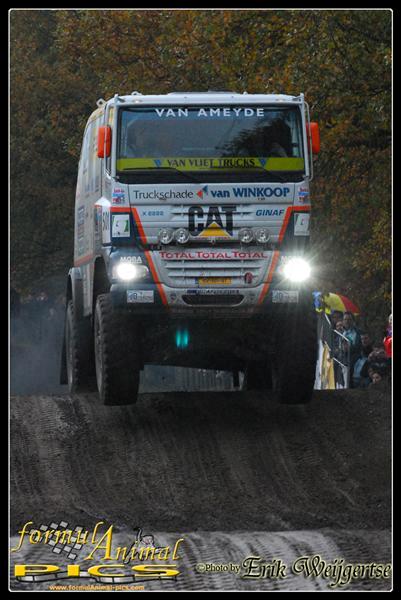 379x577 pixels (55K)