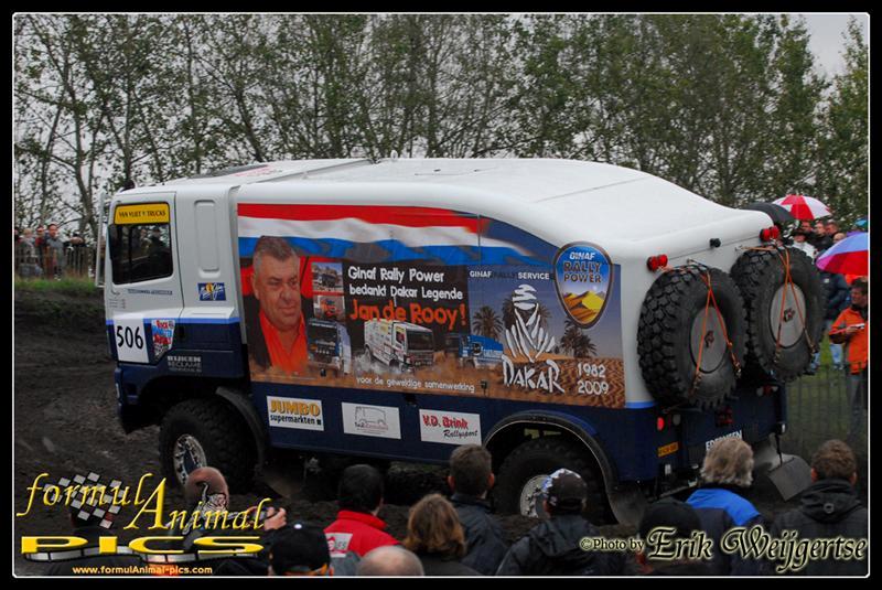 778x512 pixels (107K)