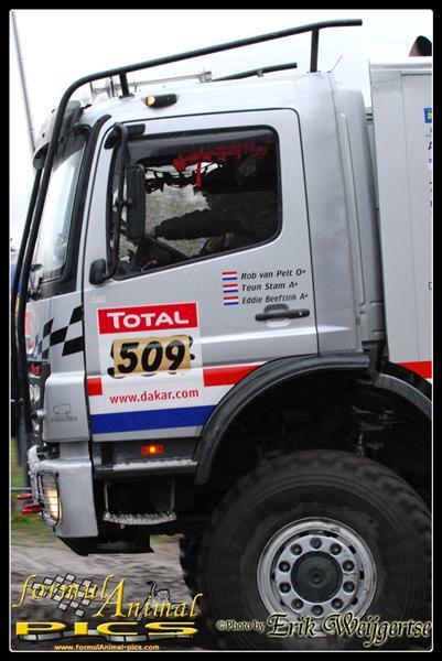 379x577 pixels (56K)