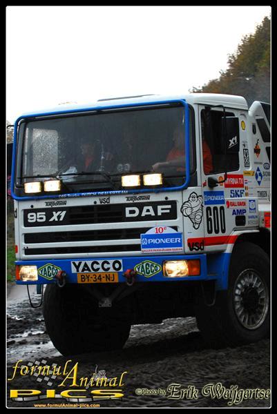 379x577 pixels (54K)